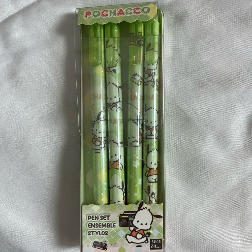 Pochacco Green Pen Set black inc Sanrio Miniso